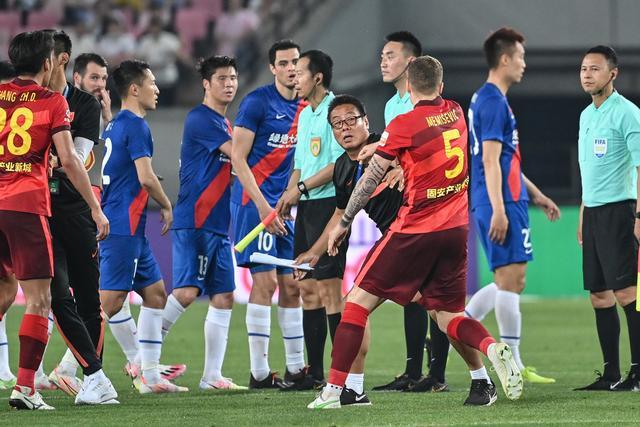 米奇：距离揭幕战仅剩10天，球队状态堪忧